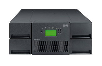 Ленточная библиотека Lenovo 61734UL